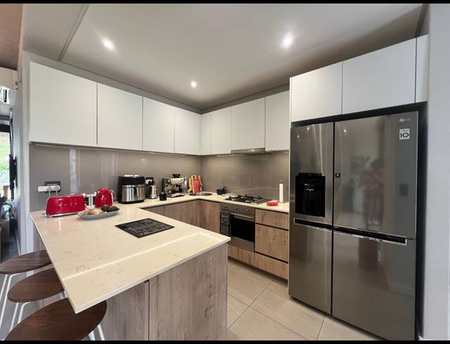 3 BEDROOM FREEHOLD FOR SALE IN SIBAYA PRECINCT